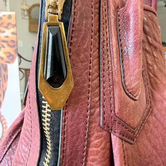 Leather Tote Bag in Burgundy with dusty - Picture 4 of 8